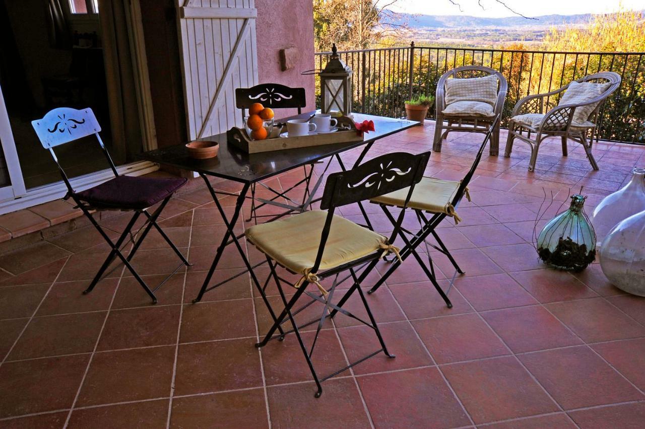 Bed And Breakfast La Maison De Nathalie Les Mayons Esterno foto